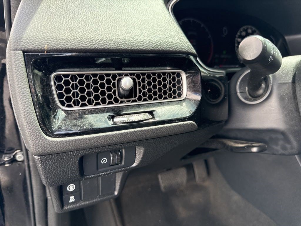 Used 2023 Honda Civic EX-L image 11