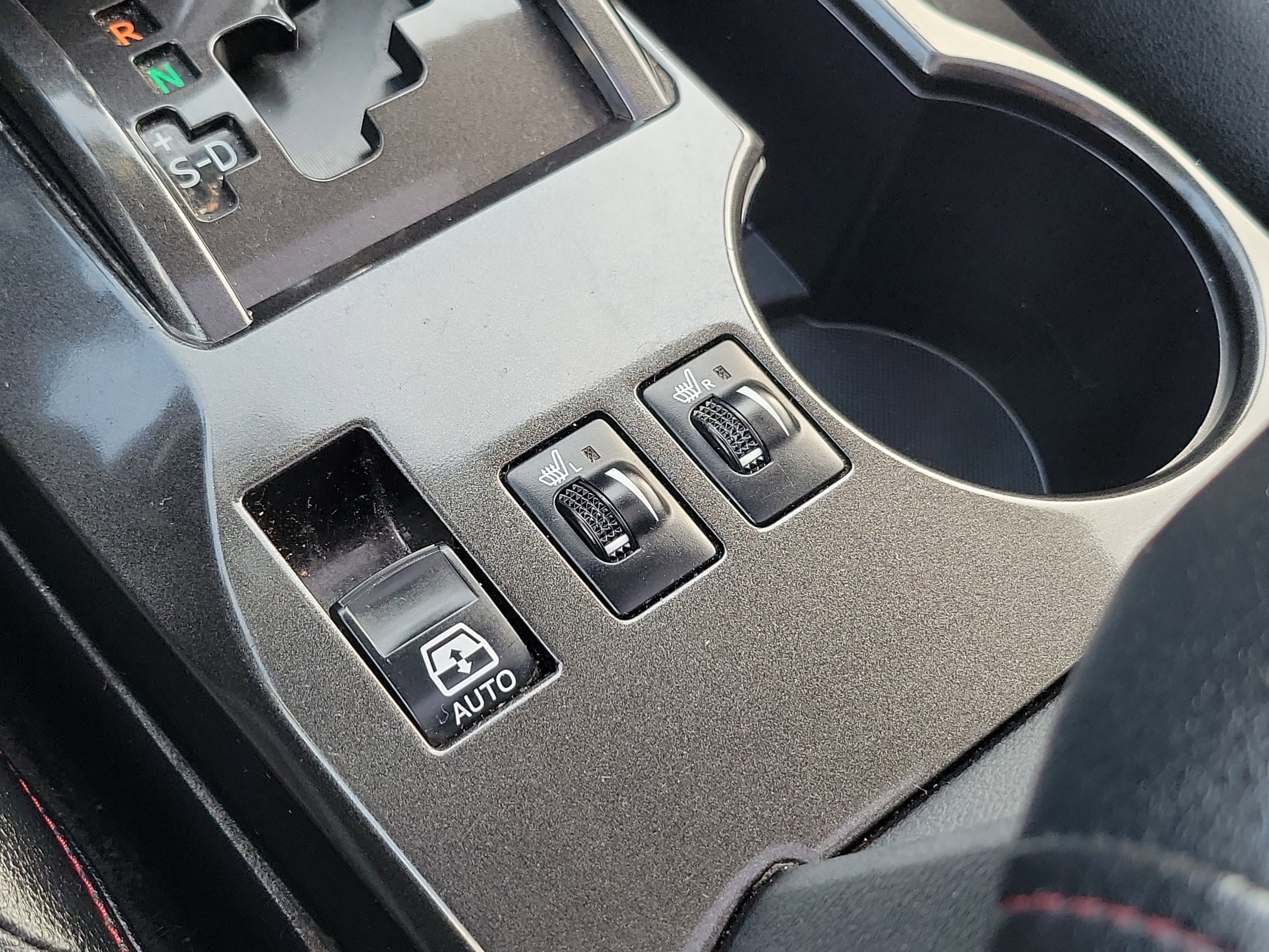 Used 2015 Toyota 4Runner Trail Premium AWD/4WD image 30