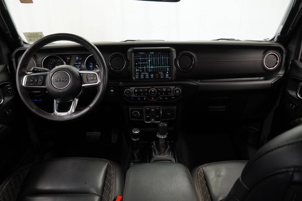 Used 2023 Jeep Wrangler Unlimited Sahara AWD/4WD image 3