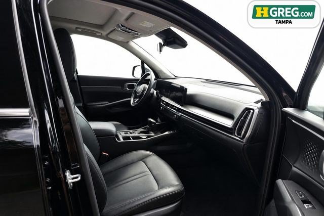 Used 2024 Kia Sorento S w/ Panoramic Sunroof Package FWD image 14