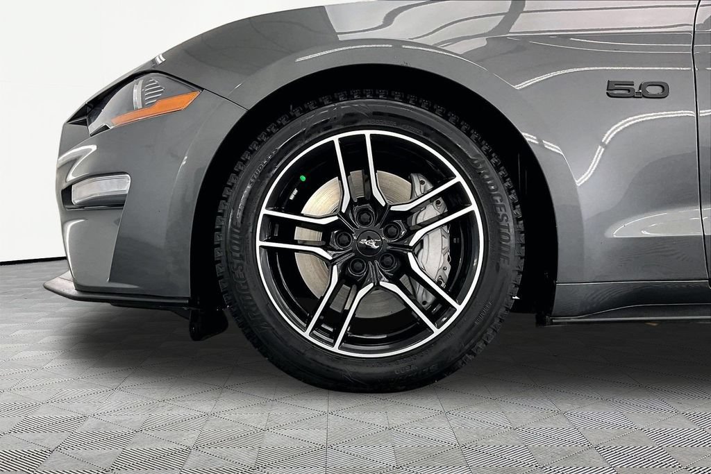 Certified 2018 Ford Mustang GT Premium RWD image 9