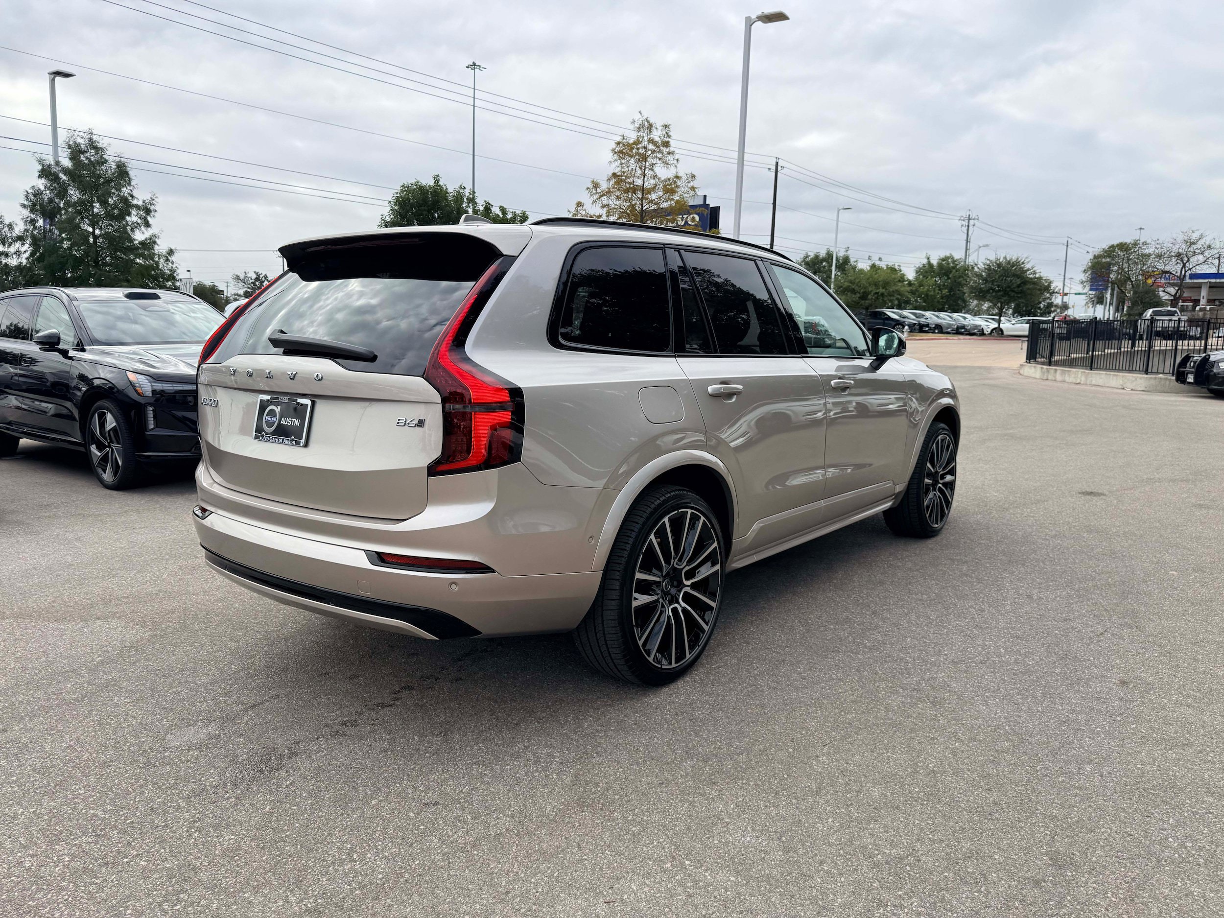 Used 2026 Volvo XC90 B6 Ultra AWD/4WD image 6