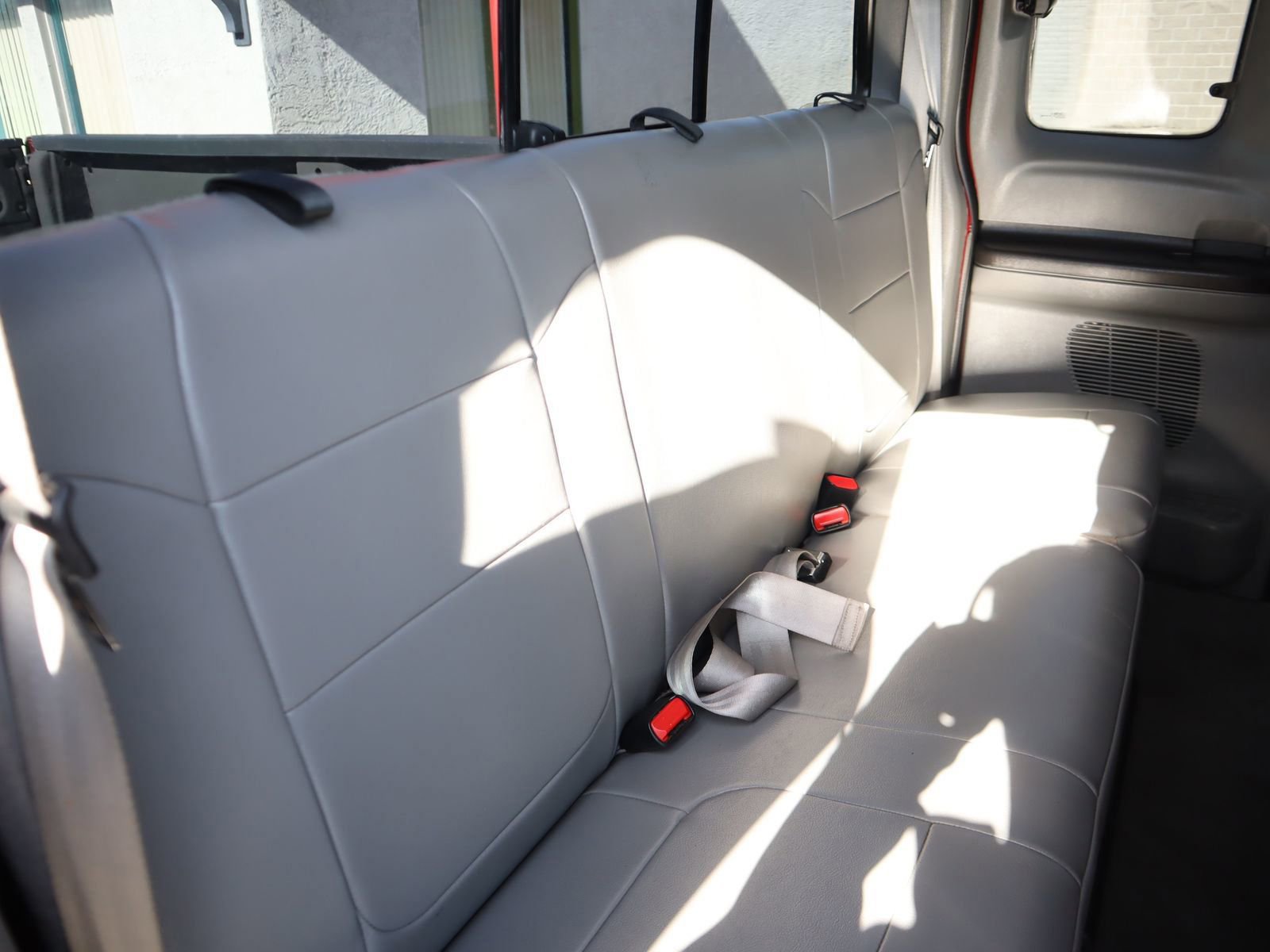 Used 2006 Ford F350 4x4 SuperCab DRW Super Duty image 50