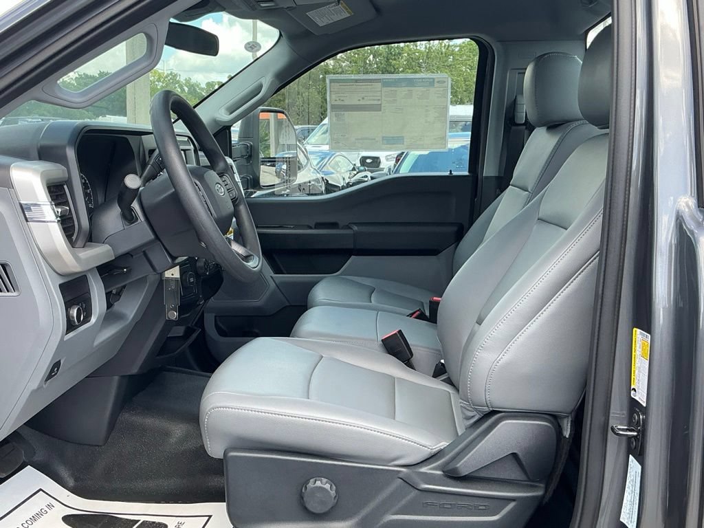 New 2026 Ford F250 XL RWD image 29