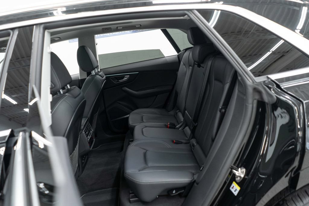 Used 2023 Audi Q8 Premium Plus AWD/4WD image 33