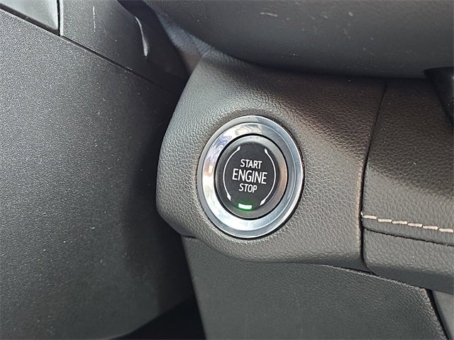Used 2023 Buick Envision Essence image 13