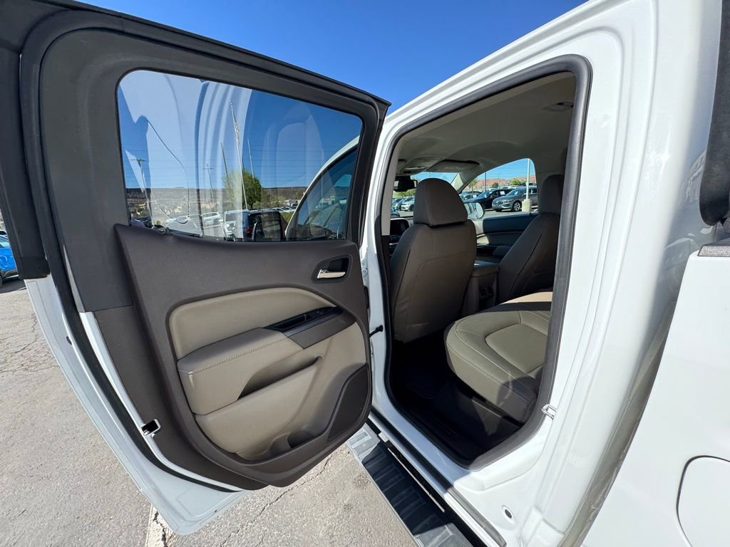 Used 2017 GMC Canyon SLT w/ Driver Alert Package image 12