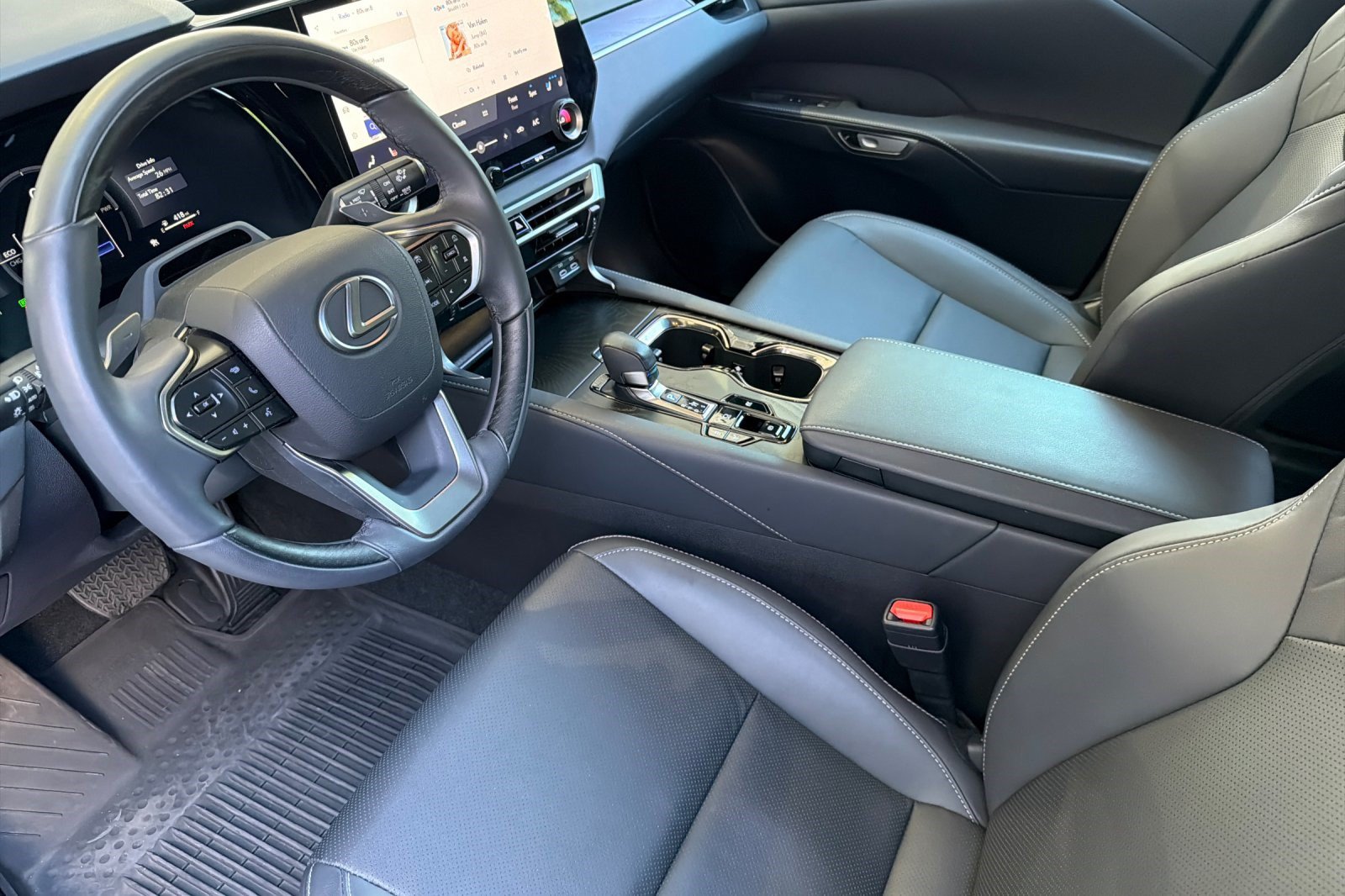 Certified 2025 Lexus RX 350h w/ Convenience Package AWD/4WD image 11