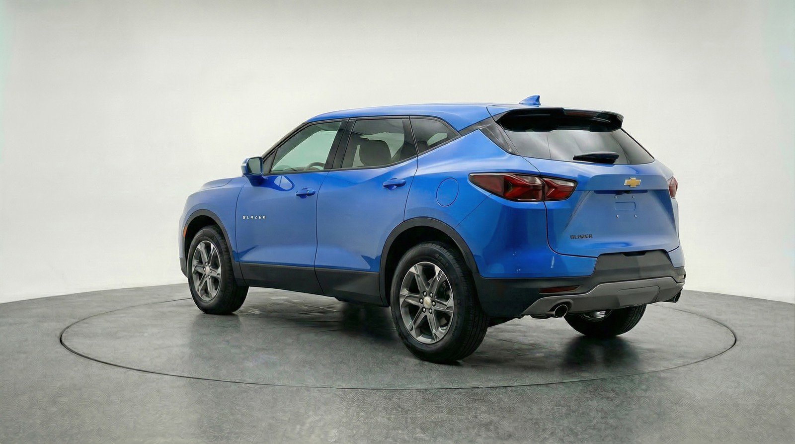 Used 2025 Chevrolet Blazer LT image 6