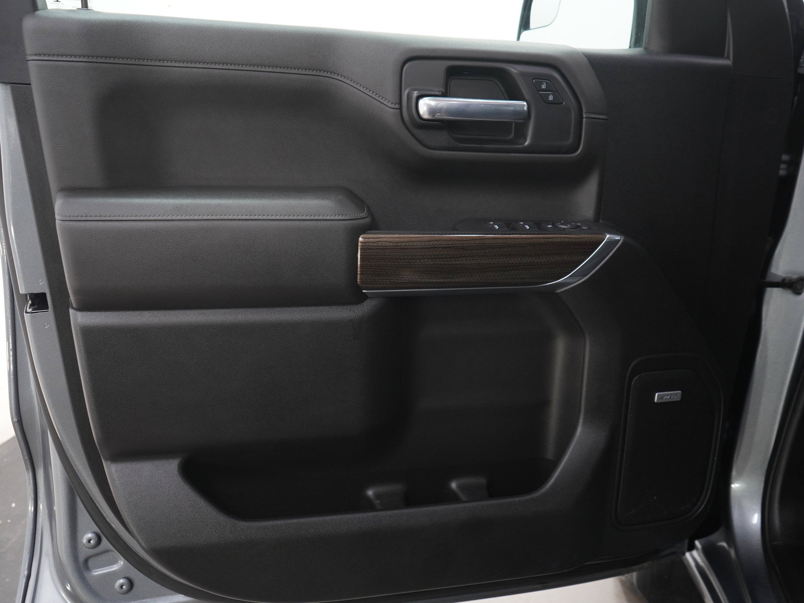 Used 2021 Chevrolet Silverado 1500 LT Trail Boss w/ Convenience Package II AWD/4WD image 21