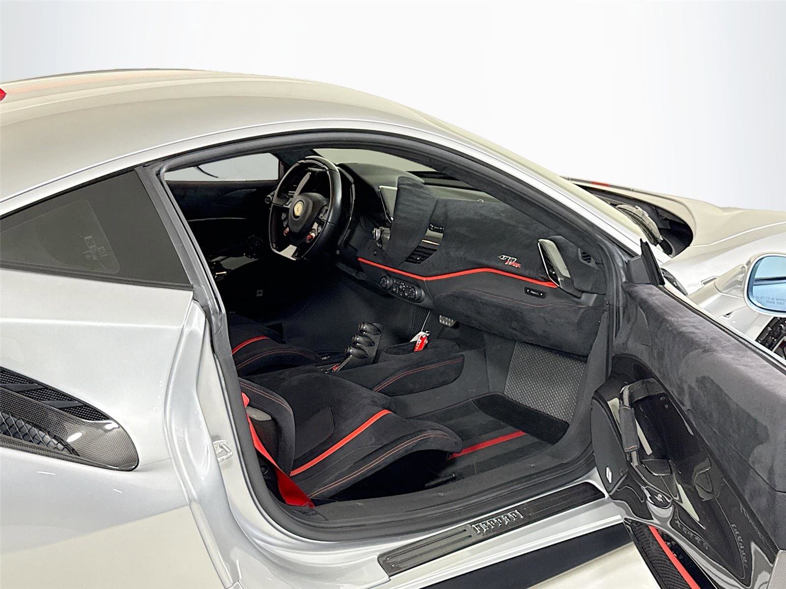 Used 2019 Ferrari 488 Pista Coupe image 28