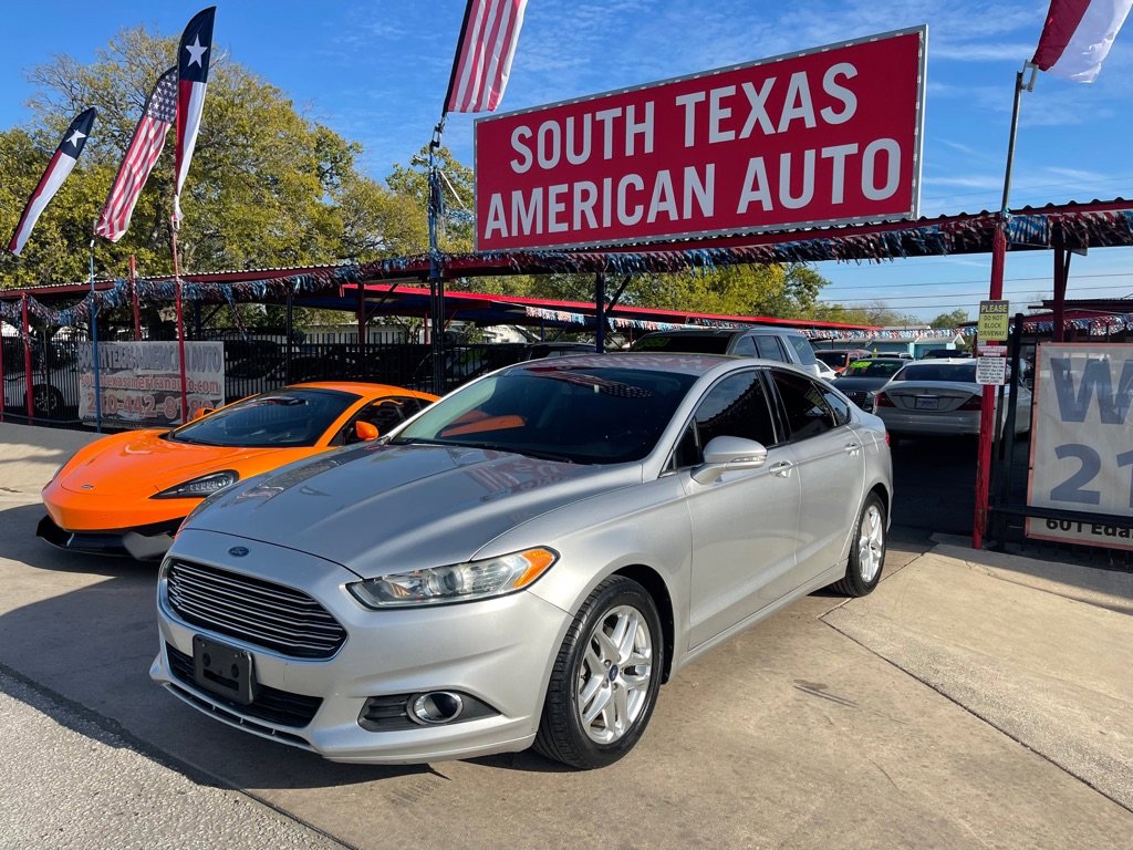Used 2013 Ford Fusion SE FWD image 12