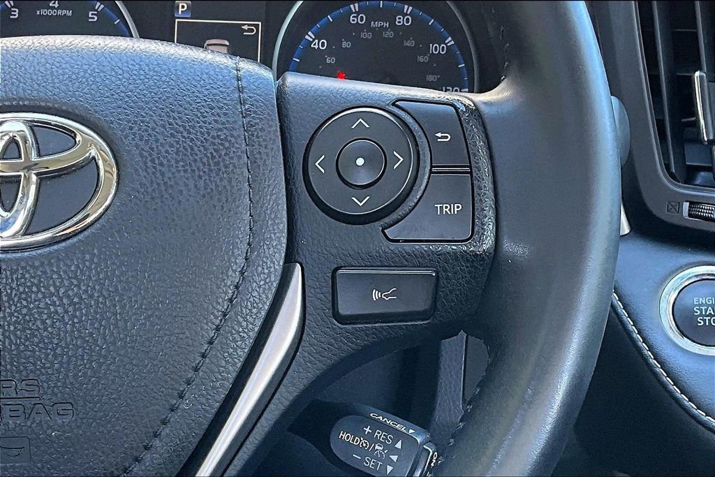Certified 2018 Toyota RAV4 XLE FWD image 12