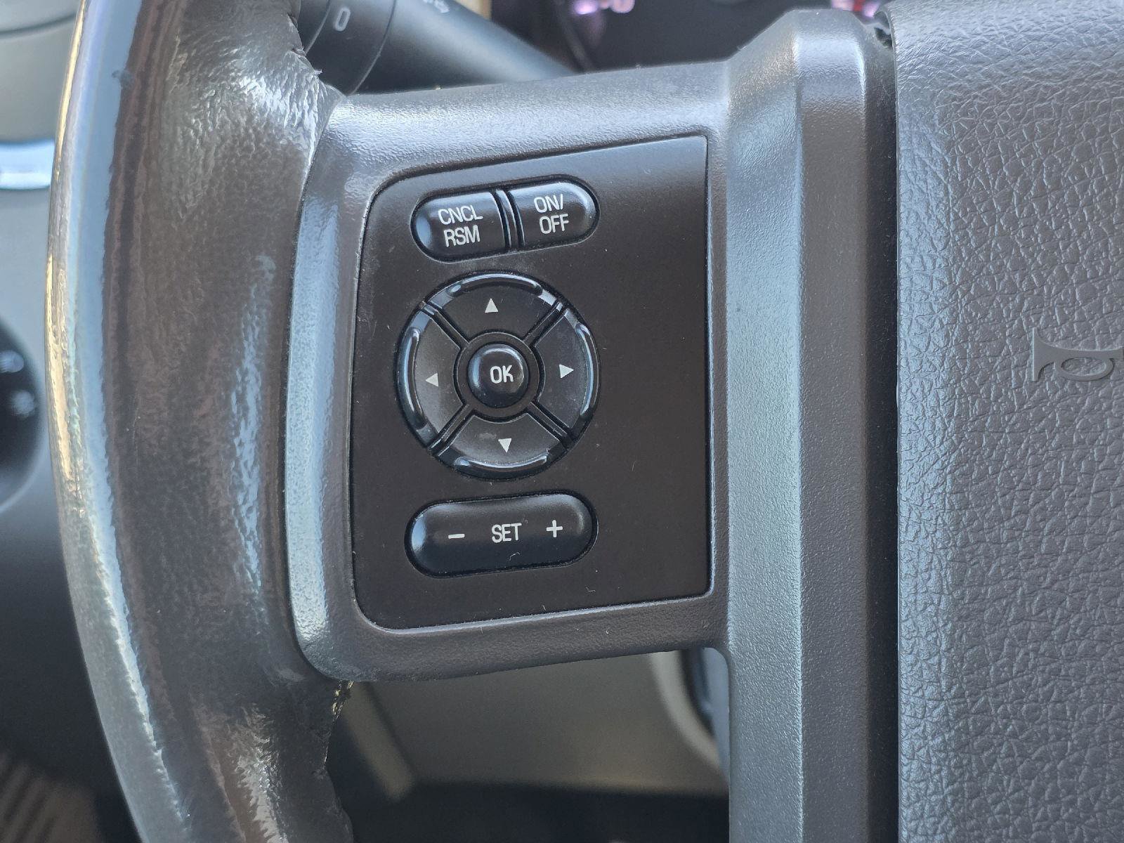 Used 2014 Ford F250 Lariat w/ Lariat Interior Package image 13