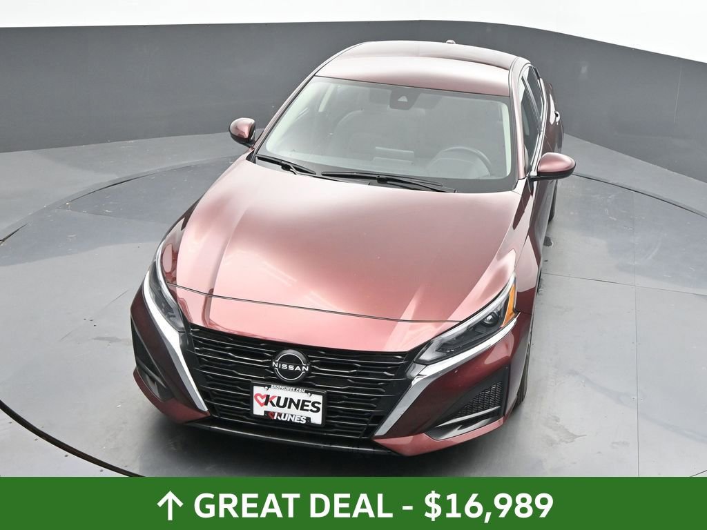 Used 2023 Nissan Altima 2.5 SV image 37