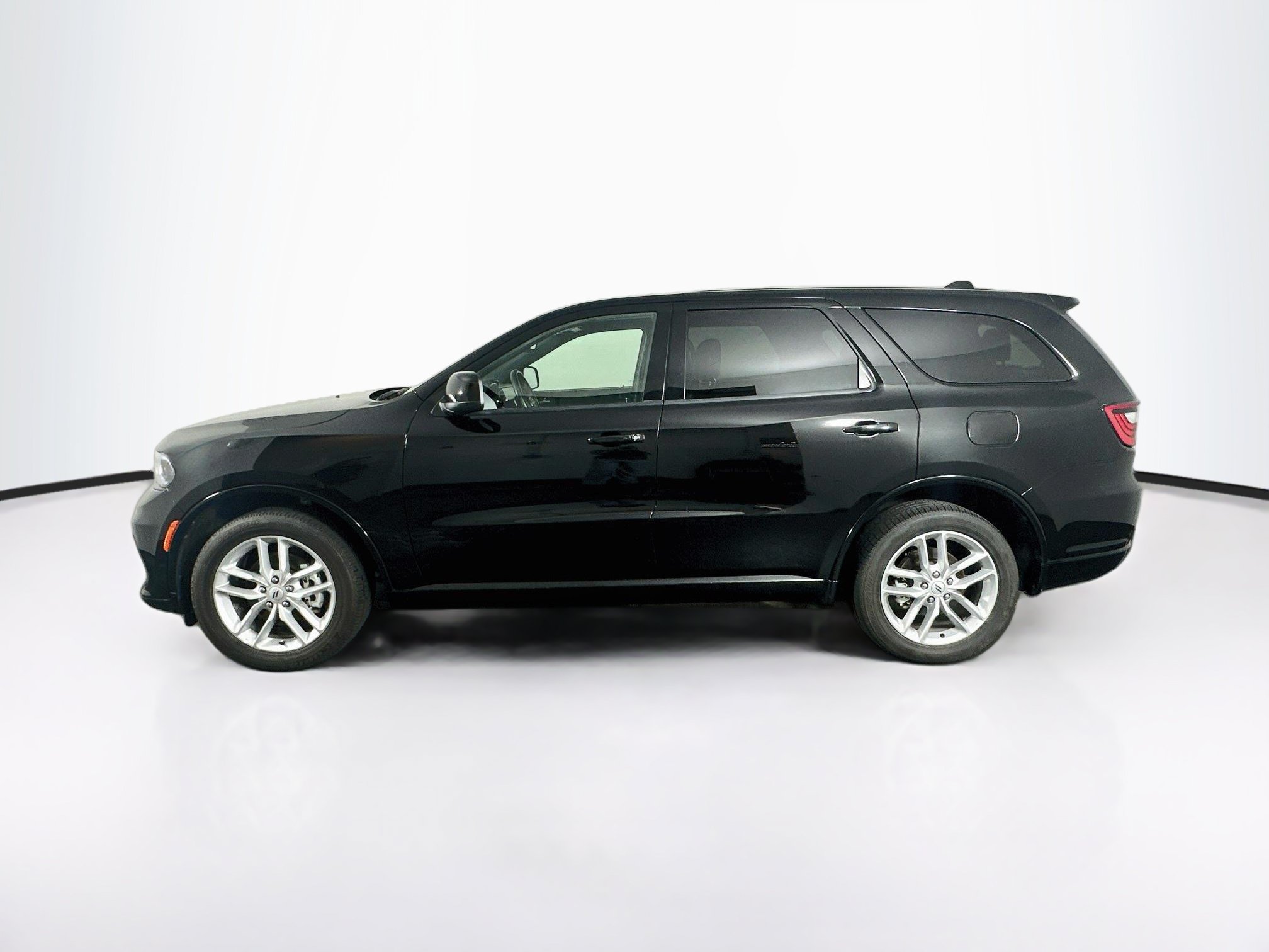 Used 2025 Dodge Durango GT AWD/4WD image 4