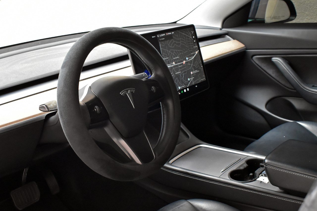 Used 2021 Tesla Model 3 Long Range AWD/4WD image 12