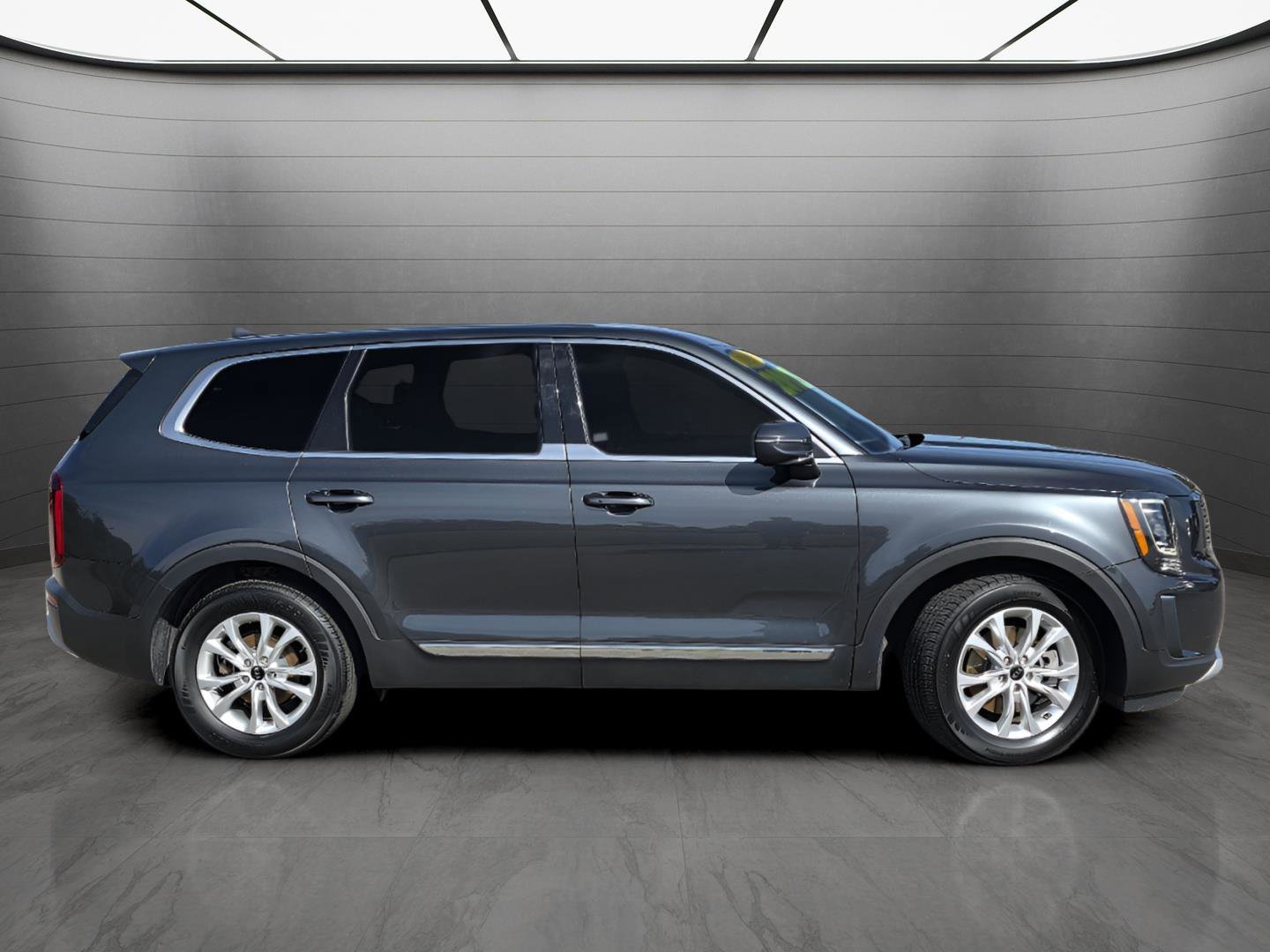 Used 2021 Kia Telluride LX image 4