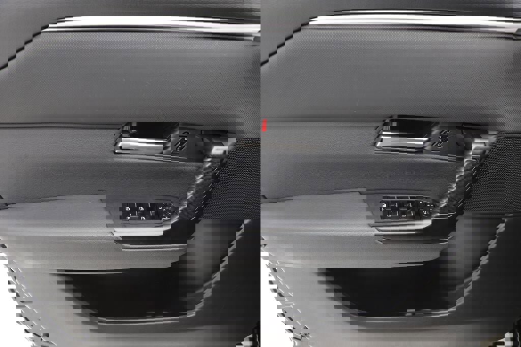 Used 2025 MAZDA CX-50 AWD 2.5 S w/ Premium Package image 14