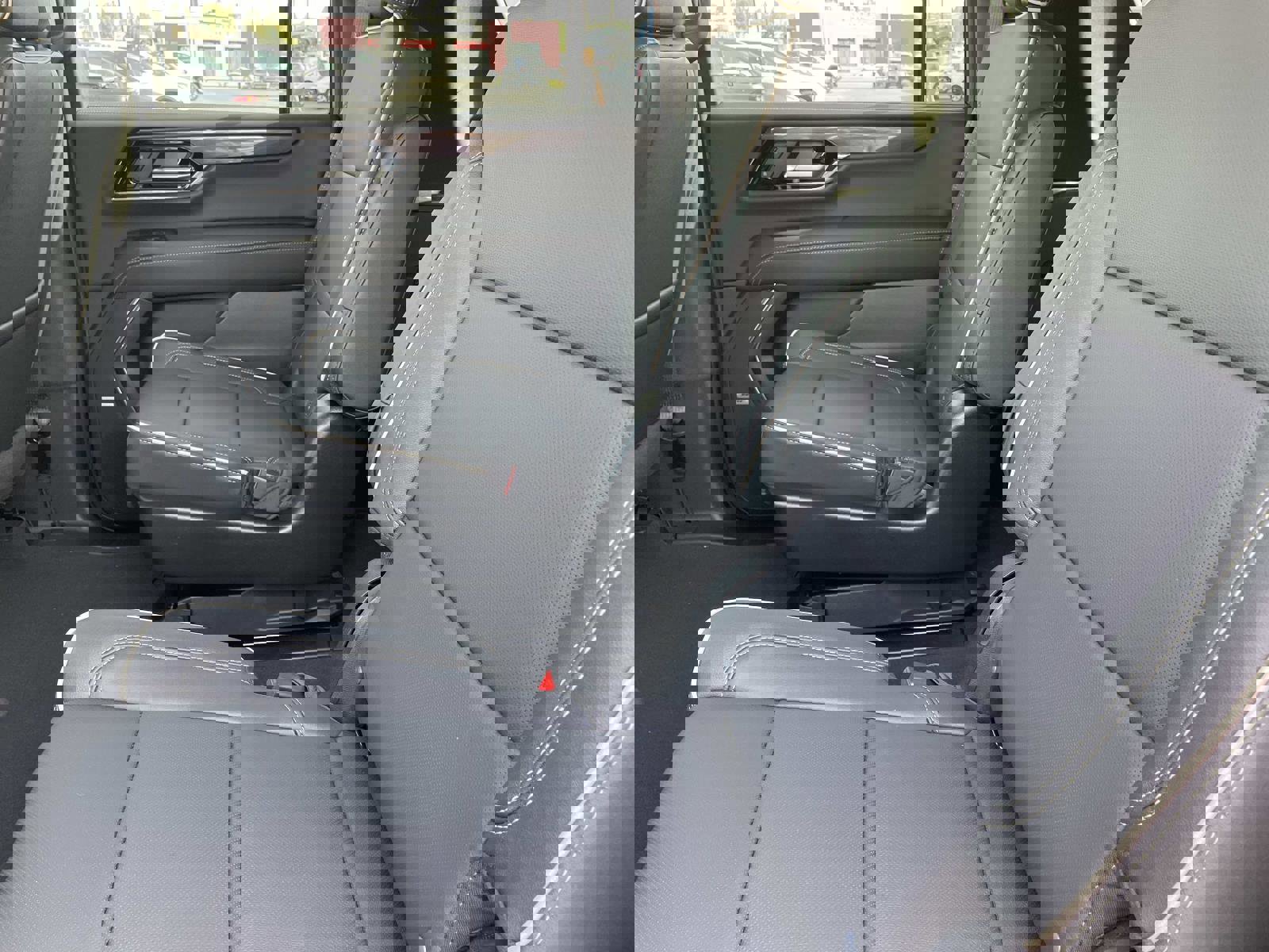 New 2026 GMC Yukon XL Elevation image 25