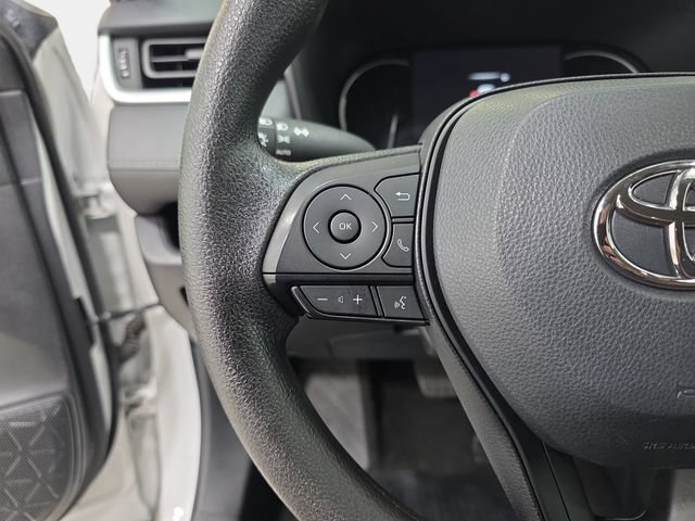 Certified 2025 Toyota RAV4 XLE AWD/4WD image 14