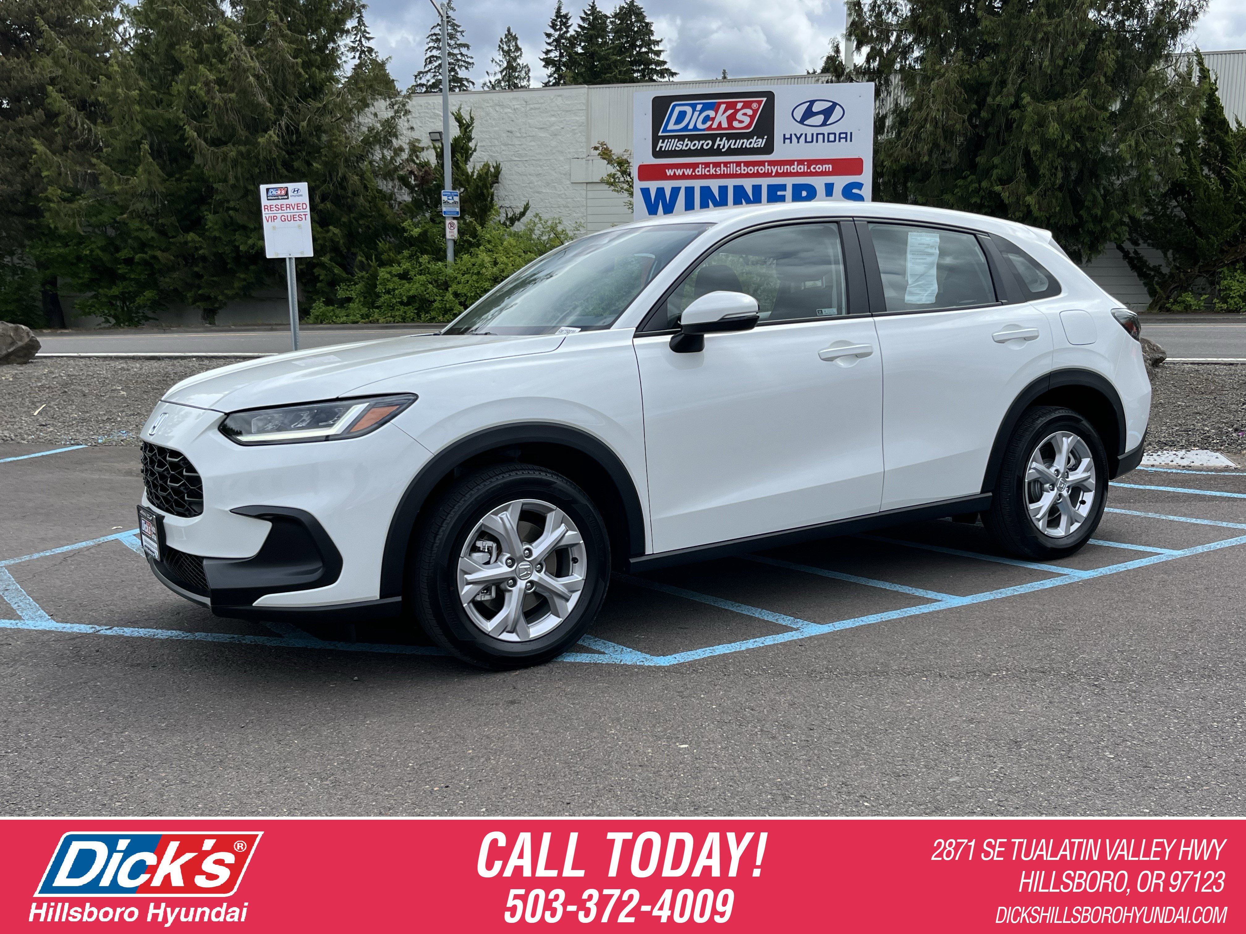 Used 2024 Honda HR-V LX image 1