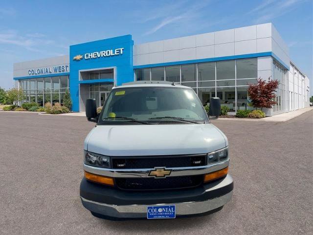 Used 2024 Chevrolet Express 3500 w/ Power Convenience Package RWD image 8
