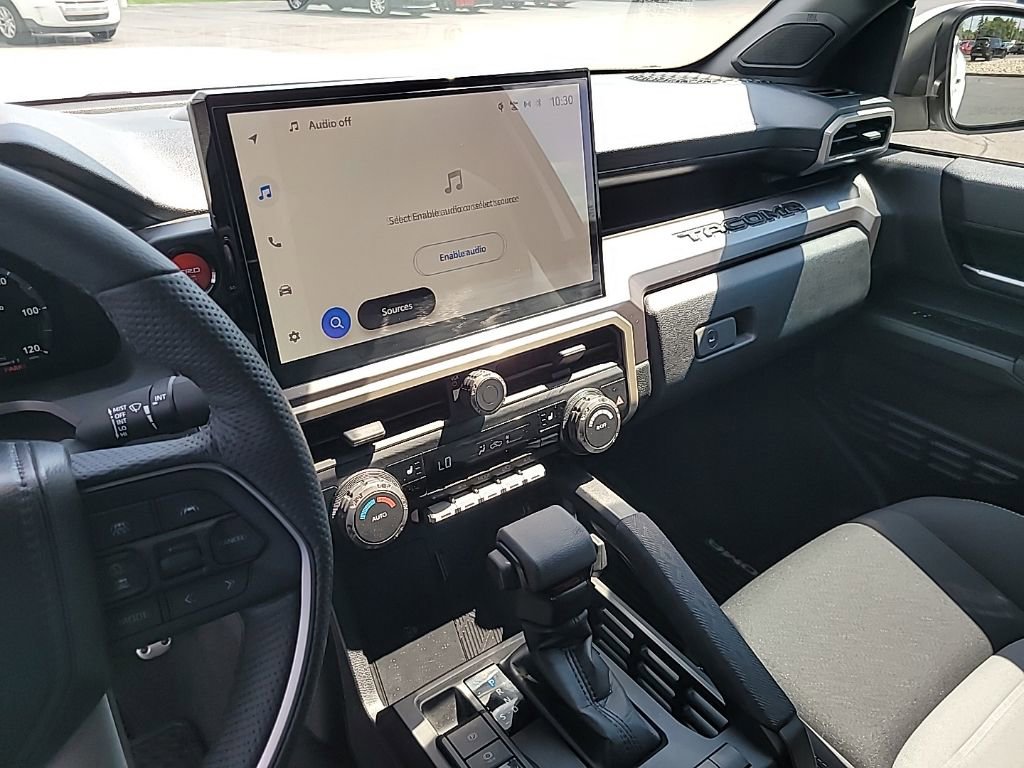 Used 2024 Toyota Tacoma TRD Sport w/ TRD Sport Upgrade Package AWD/4WD image 9