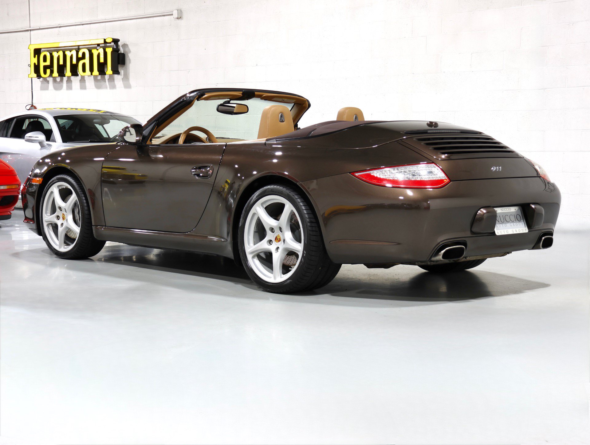 Used 2011 Porsche 911 Cabriolet image 34