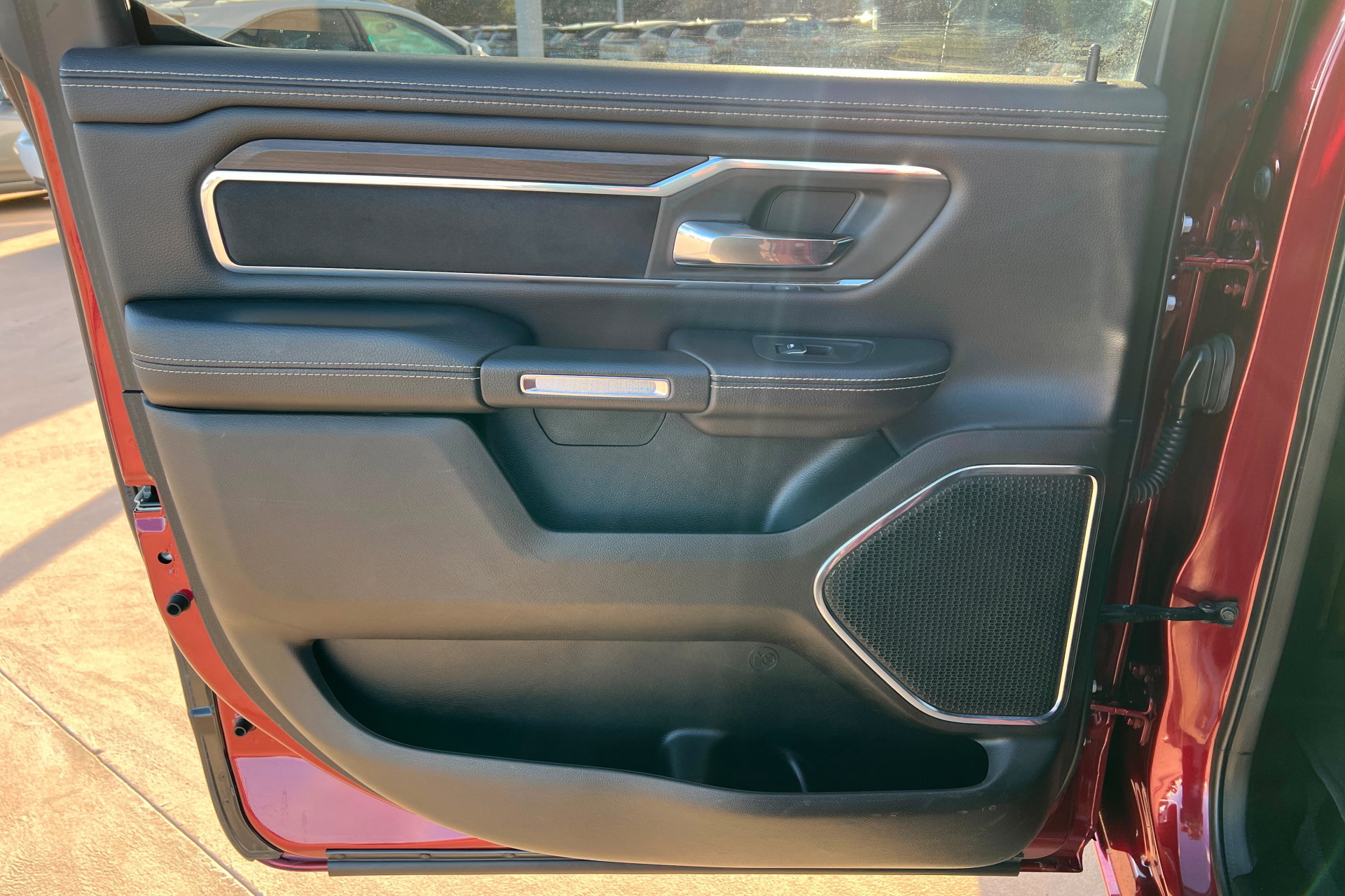 Used 2025 RAM 1500 Laramie image 18