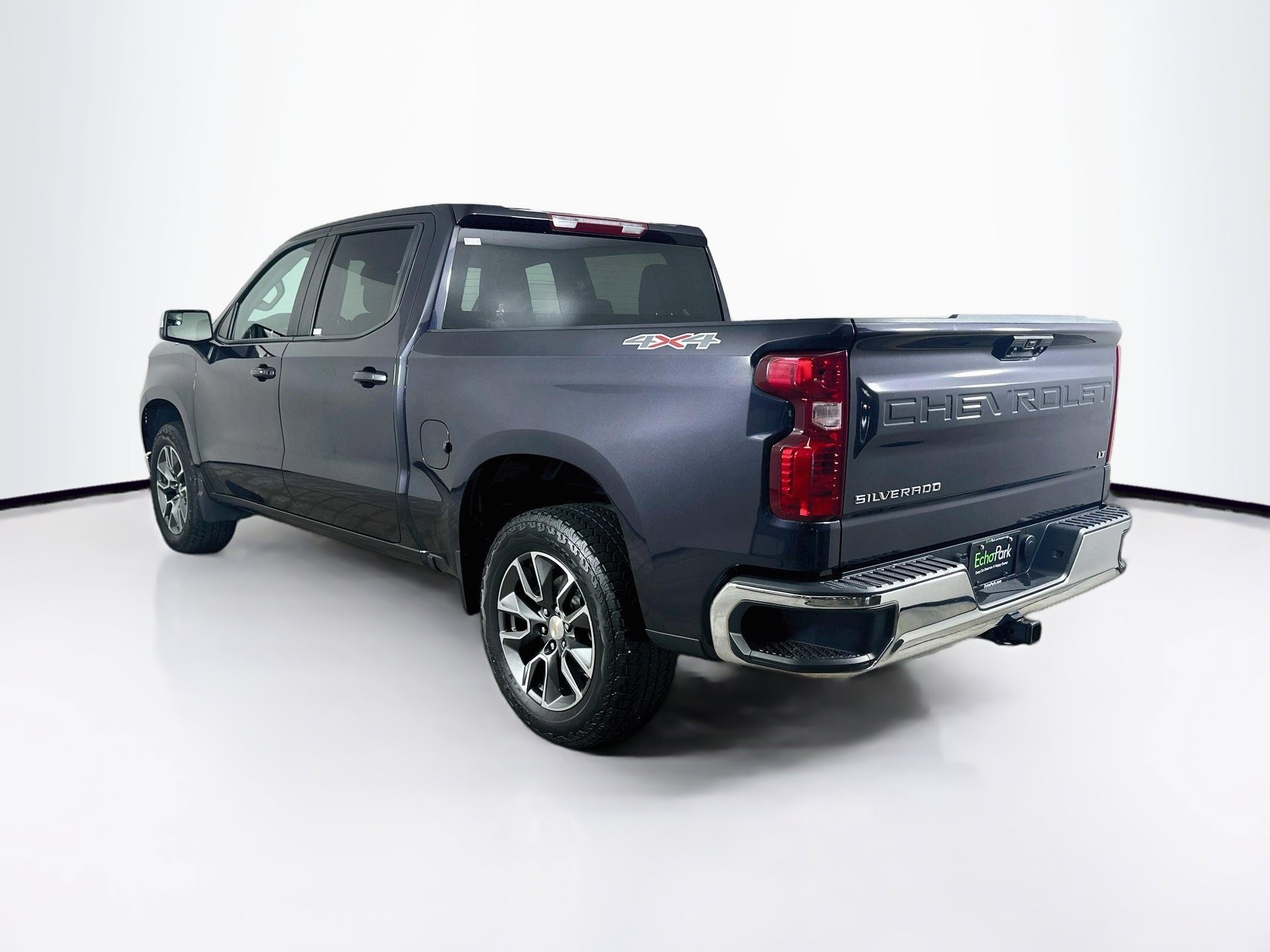 Used 2023 Chevrolet Silverado 1500 LT AWD/4WD image 5