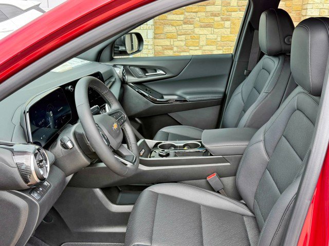 New 2026 Chevrolet Equinox LT w/ Convenience Package II image 13