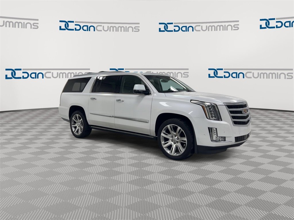 Used 2019 Cadillac Escalade ESV Premium Luxury image 2