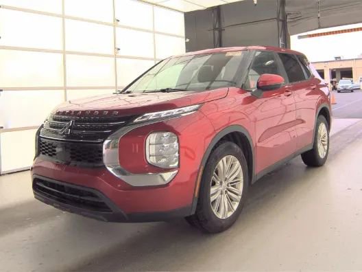 Used 2022 Mitsubishi Outlander ES image 1