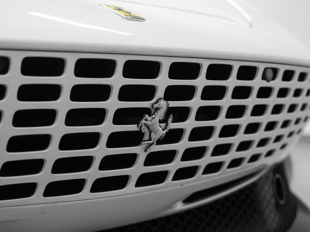 Certified 2023 Ferrari Roma image 9