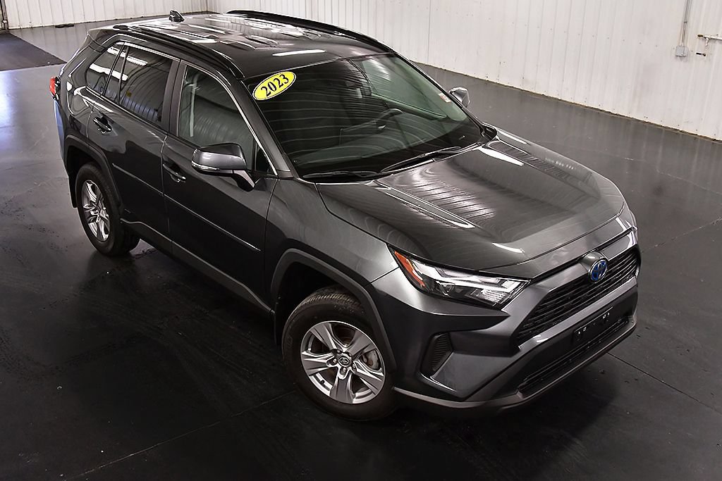 Used 2023 Toyota RAV4 XLE w/ XLE Grade Weather Package AWD/4WD image 12