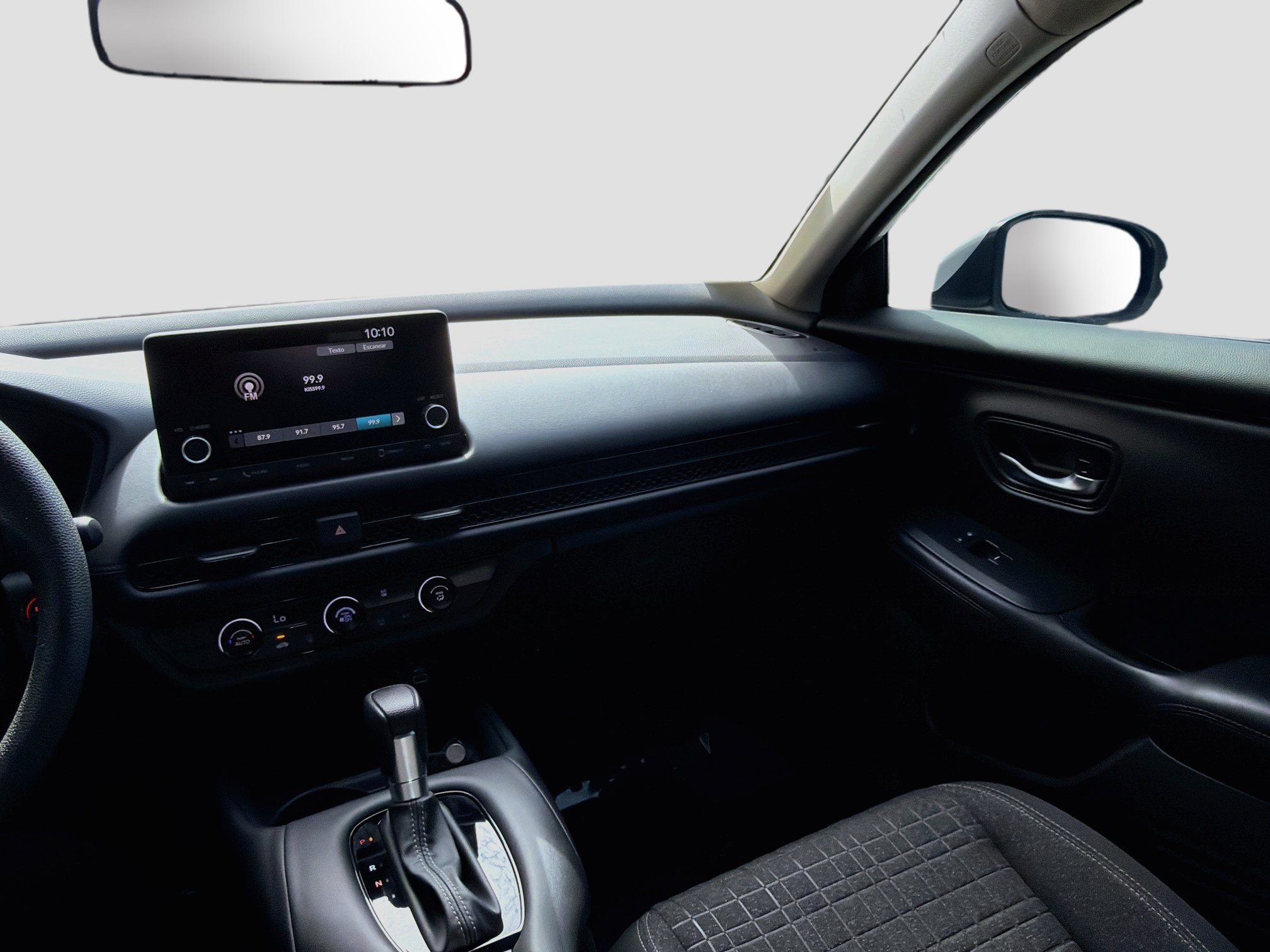 Used 2025 Honda HR-V LX image 21