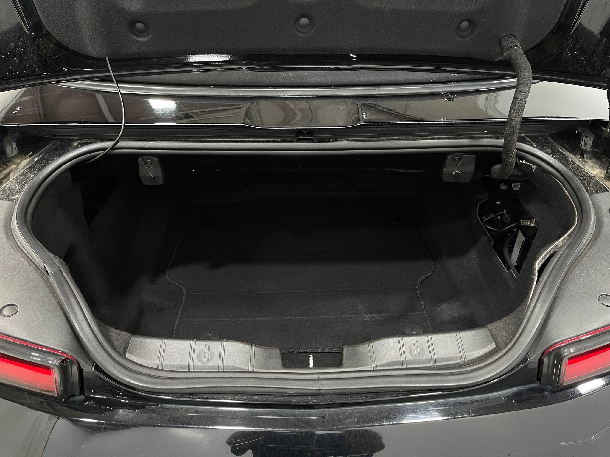 Used 2017 Chevrolet Camaro SS RWD image 25