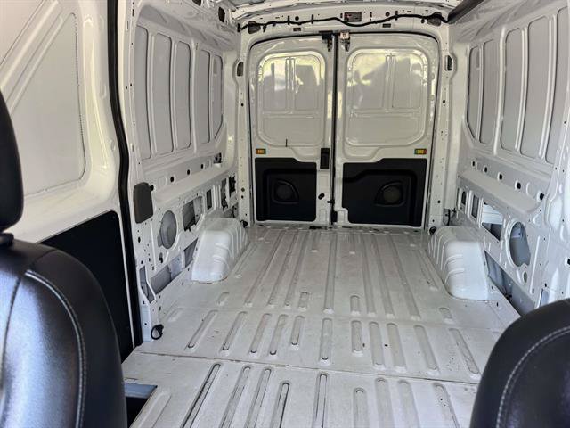 Used 2024 Ford Transit 250 148 Medium Roof RWD image 35