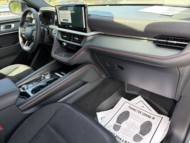 Certified 2025 Ford Explorer ST image 30
