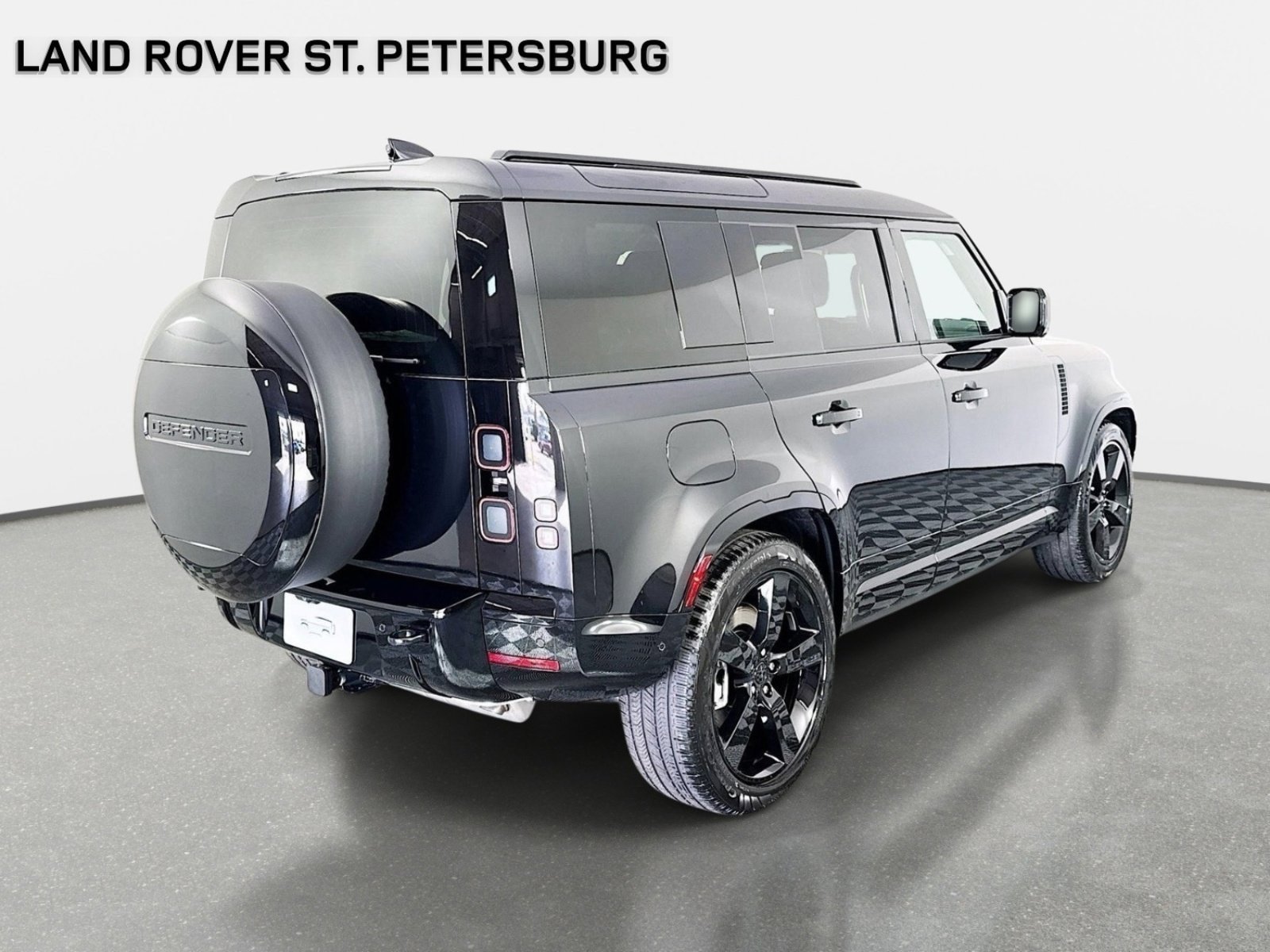 Used 2026 Land Rover Defender 110 X-Dynamic SE AWD/4WD image 5