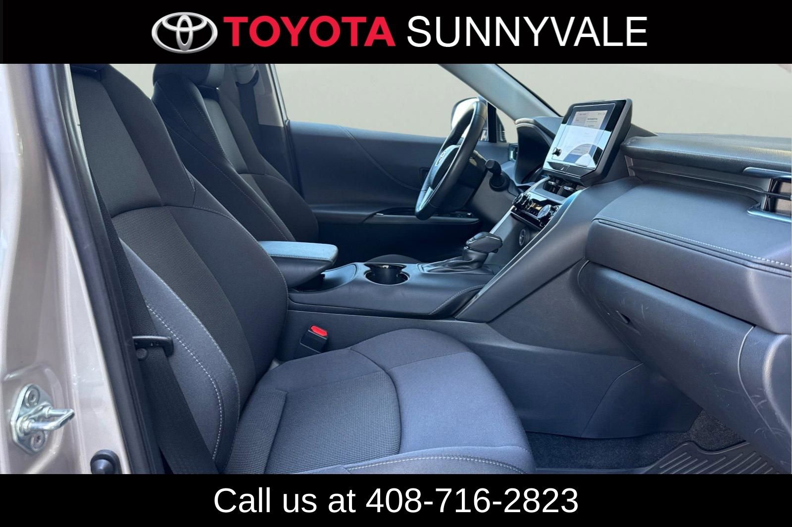 Used 2023 Toyota Venza LE AWD/4WD image 21