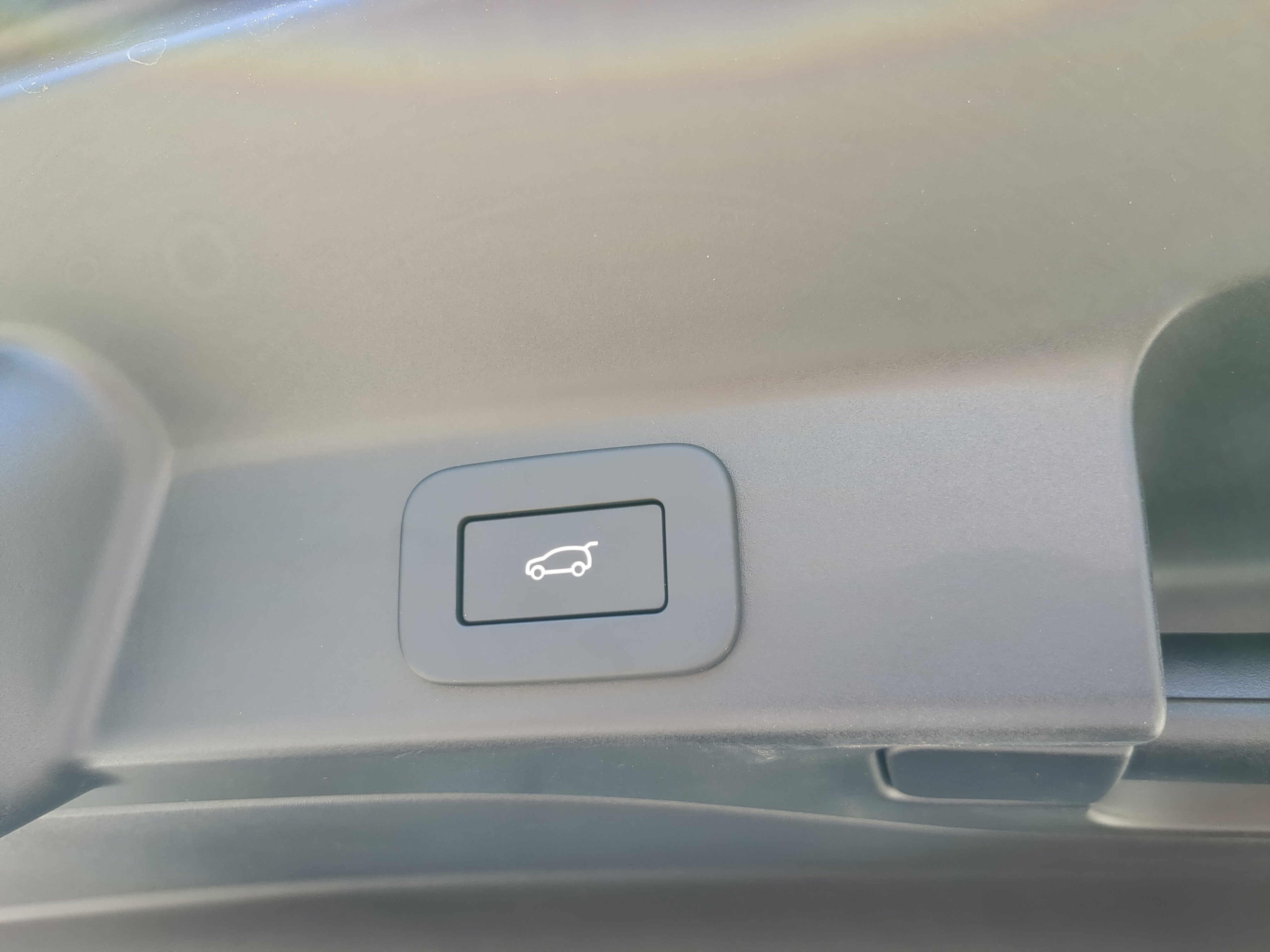 New 2026 Jaguar F-PACE R-Dynamic S image 9