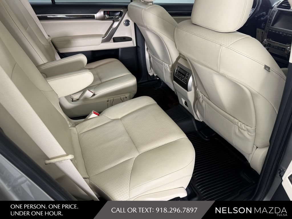 Used 2020 Lexus GX 460 Luxury w/ Luxury Sport Package AWD/4WD image 42