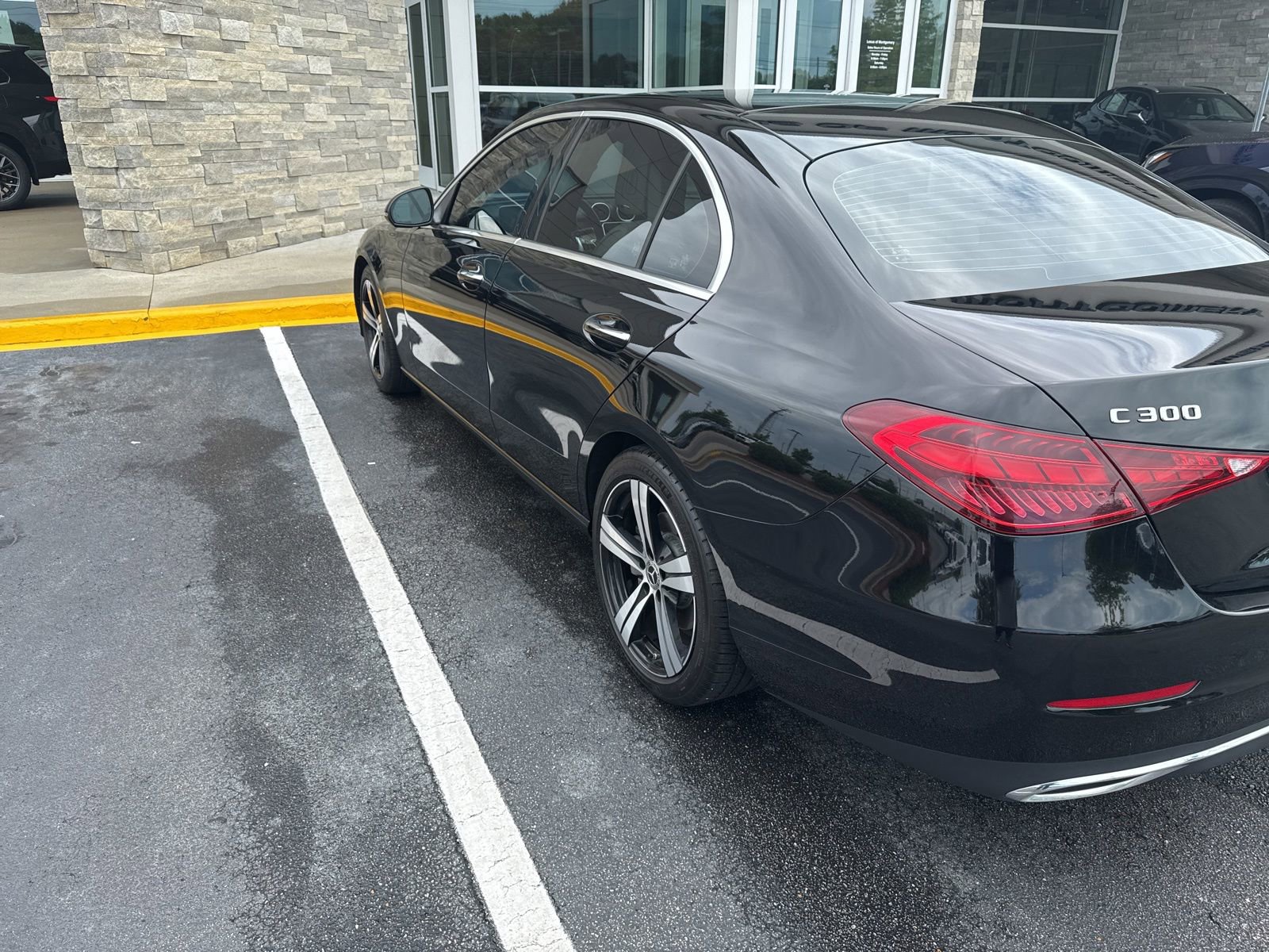 Used 2022 Mercedes-Benz C 300 Sedan image 5