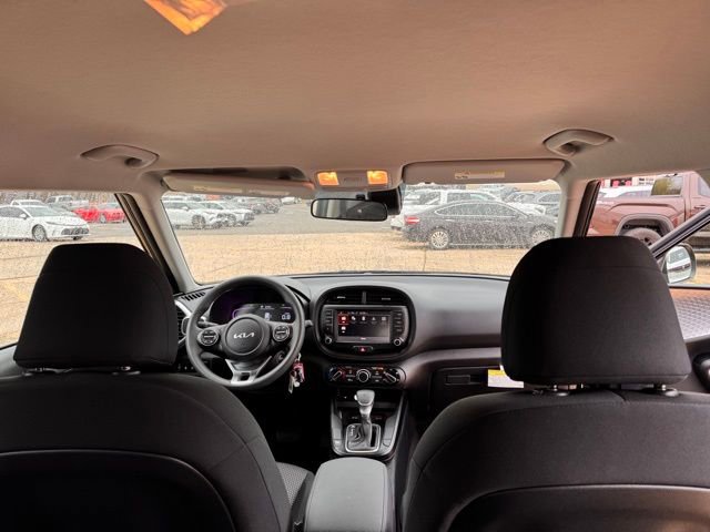 Used 2025 Kia Soul LX image 38