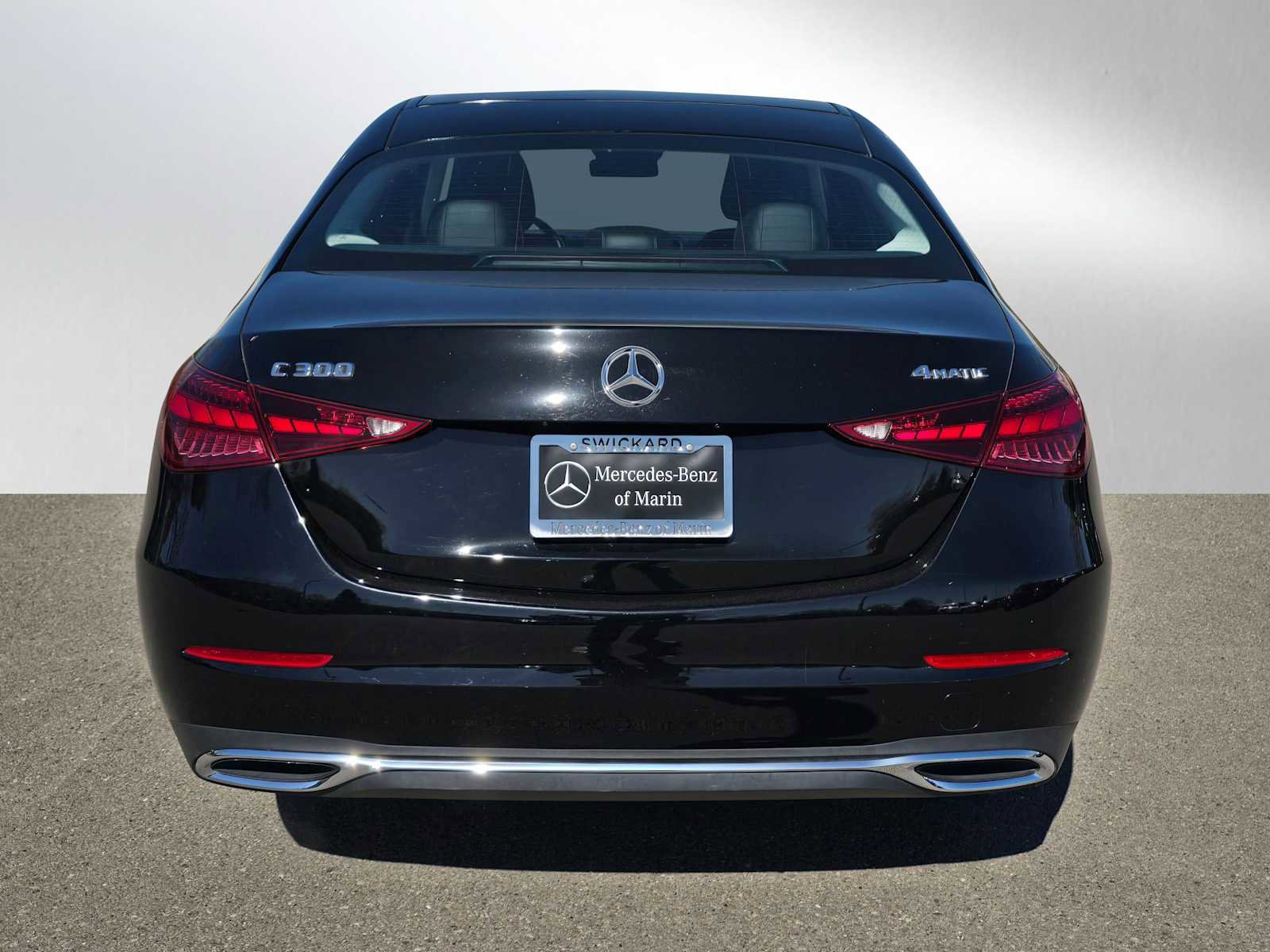 Used 2023 Mercedes-Benz C 300 4MATIC Sedan image 4