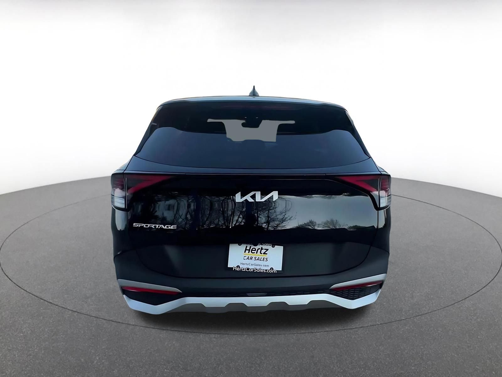 Used 2025 Kia Sportage LX image 12