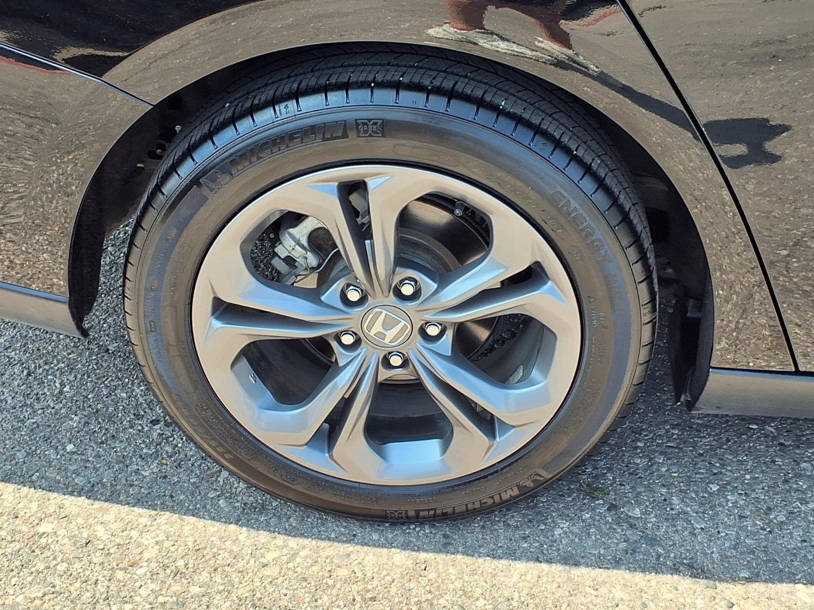 Used 2024 Honda Accord EX image 18