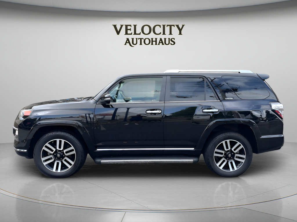 Used 2017 Toyota 4Runner Limited AWD/4WD image 4